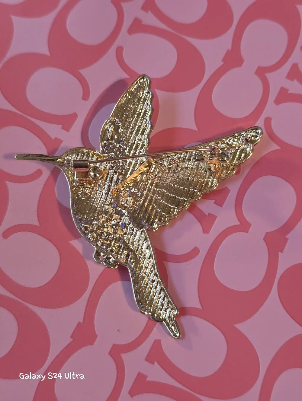 Beautiful Hummingbird Brooch NEW